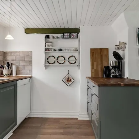 Holiday home Aatos - 2km From The Sea By Interhome *