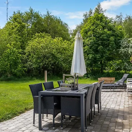 Aatos - 2km From The Sea By Interhome